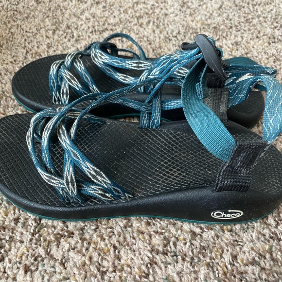 Size 10 Women’s Chaco’s - Picture 3 of 5